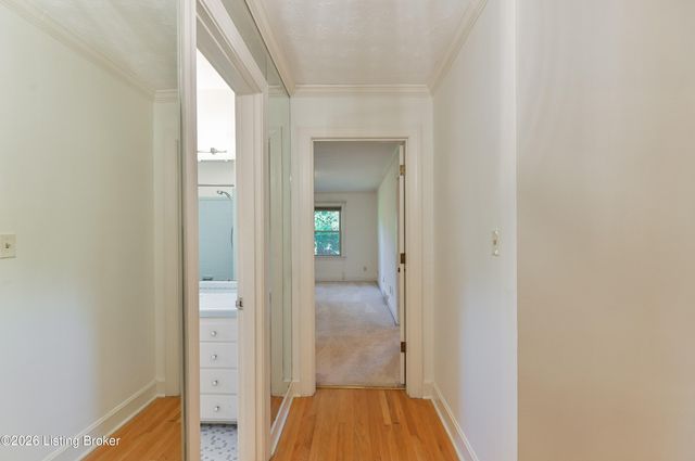 6312 Limewood Cir, Louisville, KY 40222