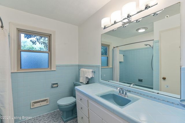6312 Limewood Cir, Louisville, KY 40222