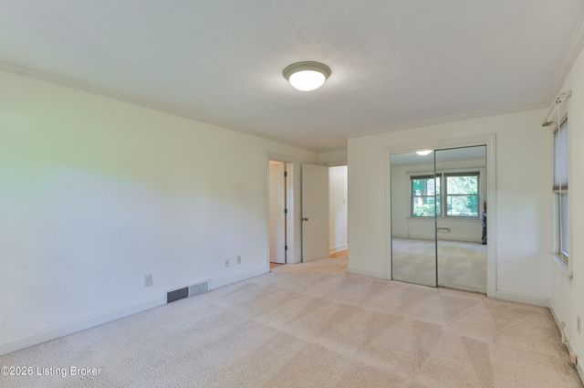 6312 Limewood Cir, Louisville, KY 40222