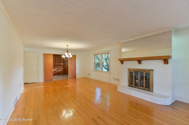 6312 Limewood Cir, Louisville, KY 40222
