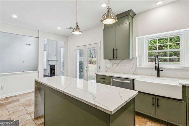 198 Parkstone Way, Marietta, GA 30066