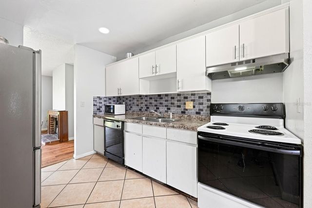 5137 PICADILLY CIRCUS COURT 3, Orlando, FL 32839