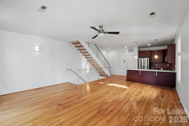 921 Westbrook Drive B, Charlotte, NC 28202