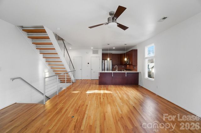 921 Westbrook Drive B, Charlotte, NC 28202