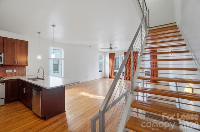 921 Westbrook Drive B, Charlotte, NC 28202