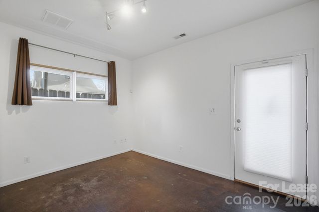 921 Westbrook Drive B, Charlotte, NC 28202