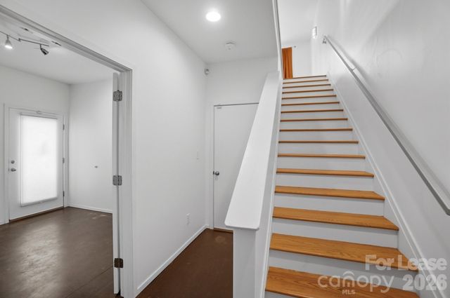 921 Westbrook Drive B, Charlotte, NC 28202