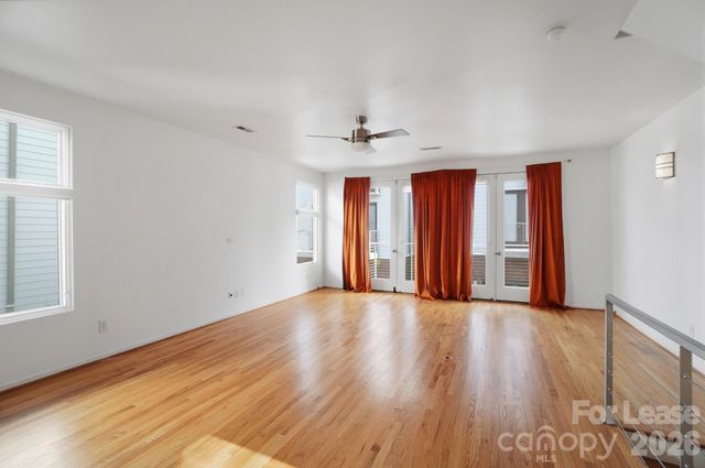 921 Westbrook Drive B, Charlotte, NC 28202