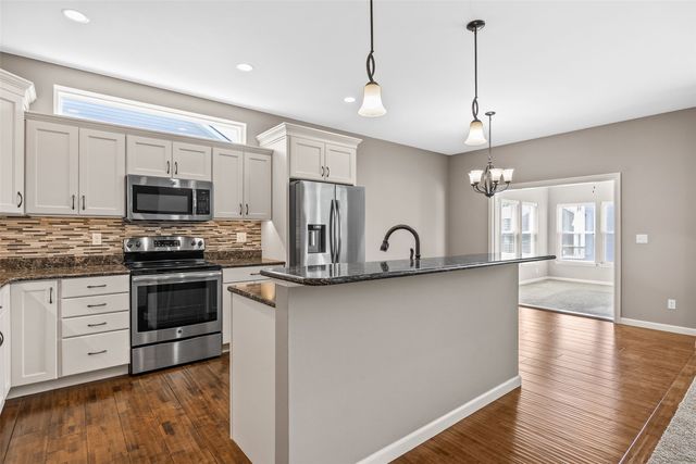 2405 Bridlewood Court, Marion, IA 52302