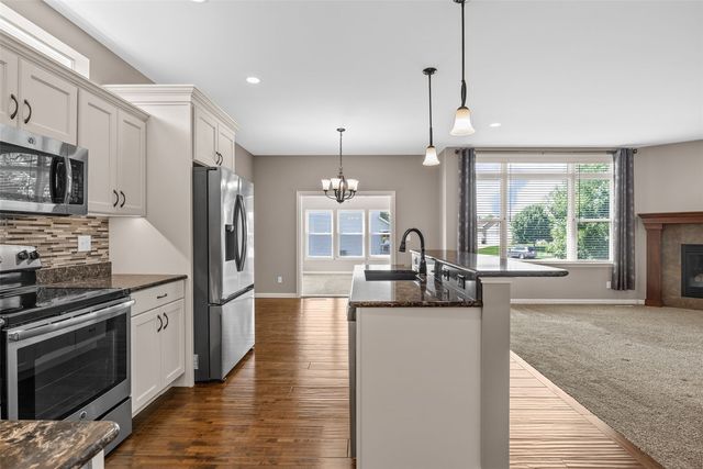 2405 Bridlewood Court, Marion, IA 52302