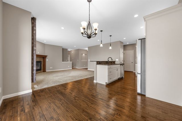 2405 Bridlewood Court, Marion, IA 52302