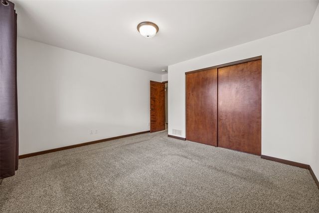 2405 Bridlewood Court, Marion, IA 52302