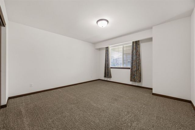 2405 Bridlewood Court, Marion, IA 52302