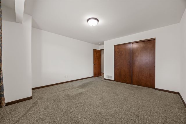 2405 Bridlewood Court, Marion, IA 52302