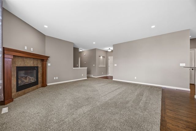 2405 Bridlewood Court, Marion, IA 52302