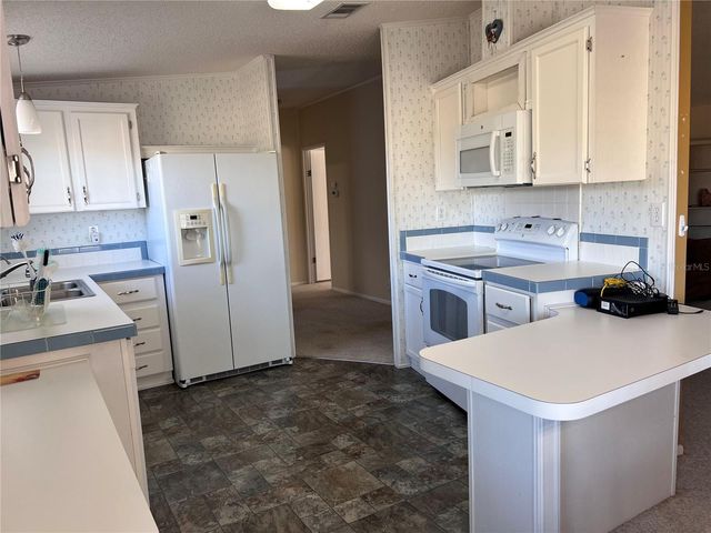 4900 4TH C STREET E, Bradenton, FL 34203