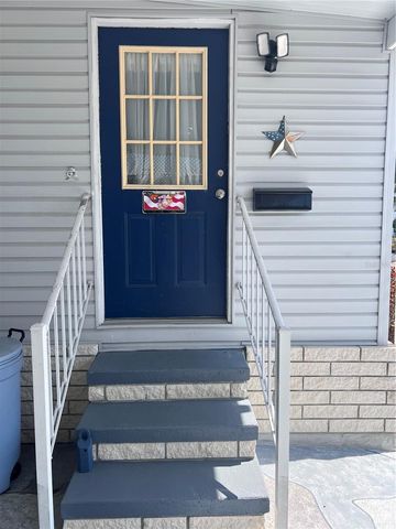 4900 4TH C STREET E, Bradenton, FL 34203