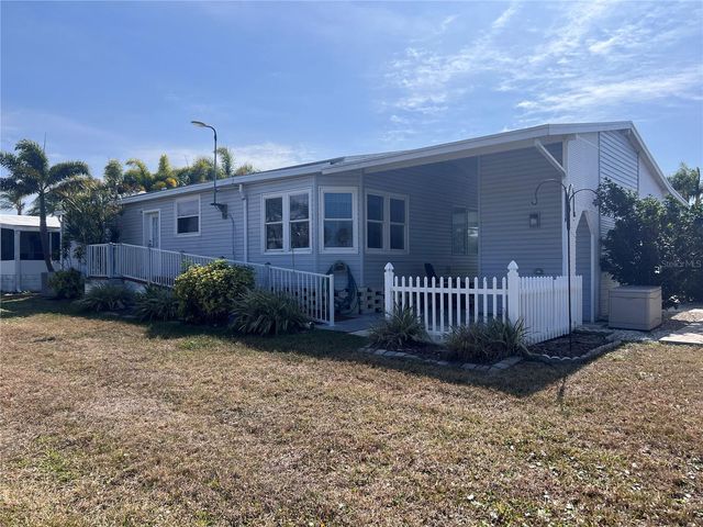 4900 4TH C STREET E, Bradenton, FL 34203