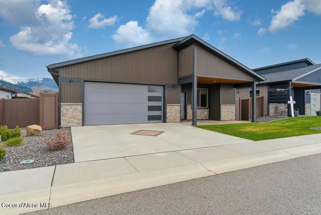 8703 W Hood ST, Rathdrum, ID 83858