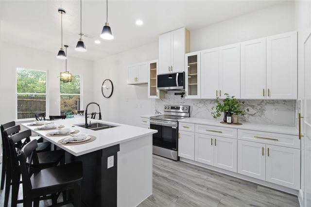 2504 Vaughn Boulevard, Fort Worth, TX 76105