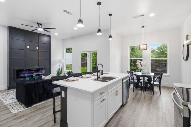 2504 Vaughn Boulevard, Fort Worth, TX 76105