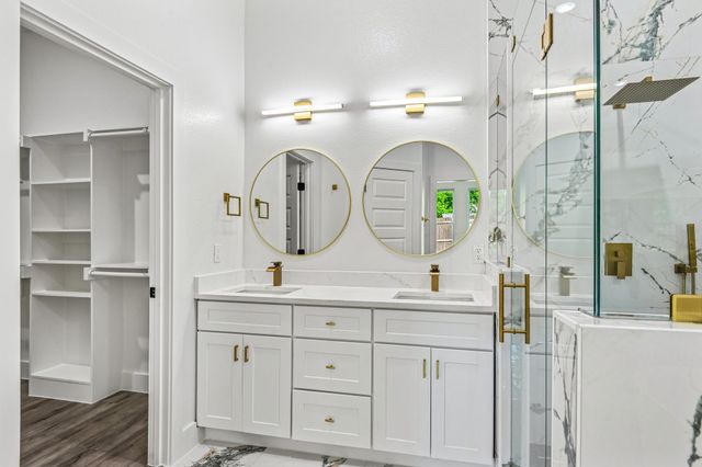 2504 Vaughn Boulevard, Fort Worth, TX 76105