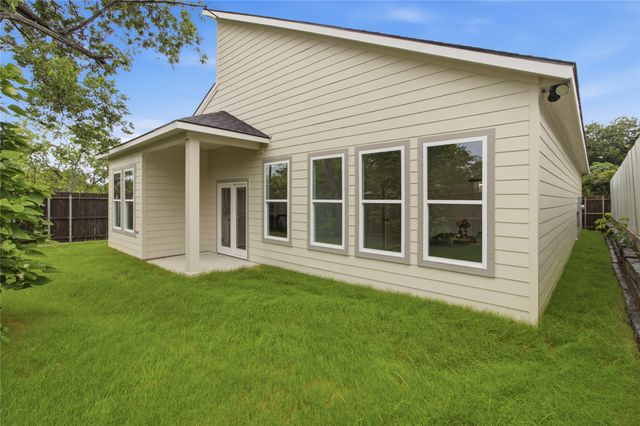 2504 Vaughn Boulevard, Fort Worth, TX 76105