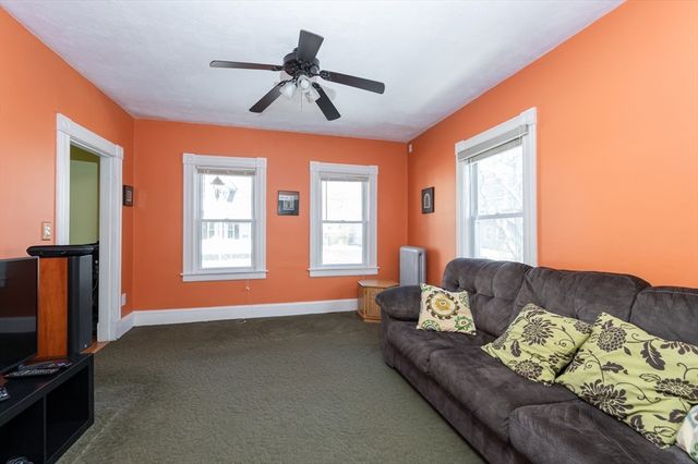 38 Starbird St, Lowell, MA 01854