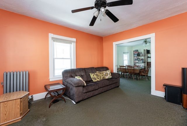 38 Starbird St, Lowell, MA 01854