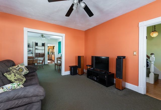 38 Starbird St, Lowell, MA 01854