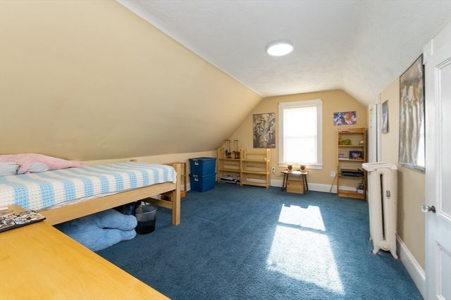 38 Starbird St, Lowell, MA 01854