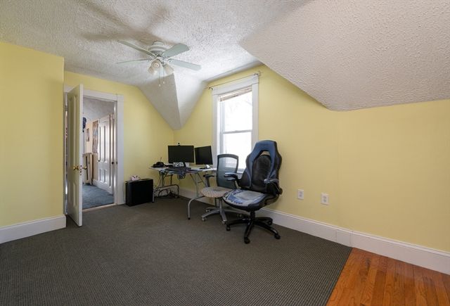 38 Starbird St, Lowell, MA 01854