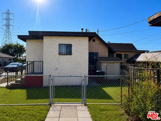9014 S Fir Avenue, Los Angeles, CA 90002