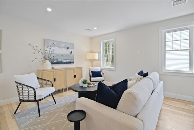 91 Croade Street, Warren, RI 02885