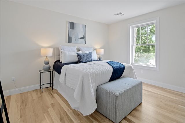 91 Croade Street, Warren, RI 02885