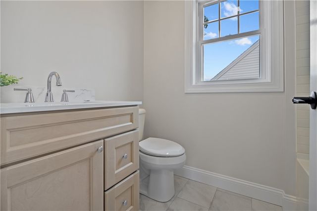 91 Croade Street, Warren, RI 02885
