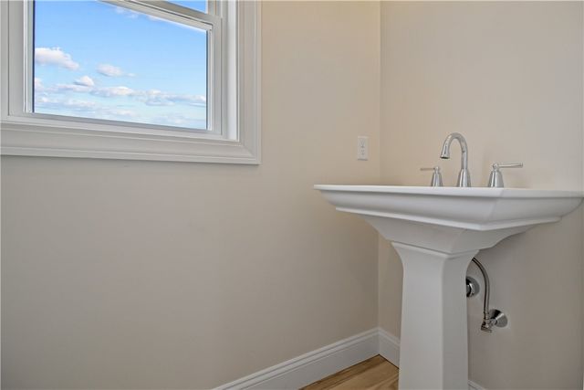 91 Croade Street, Warren, RI 02885
