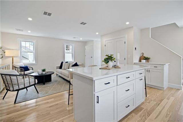 91 Croade Street, Warren, RI 02885