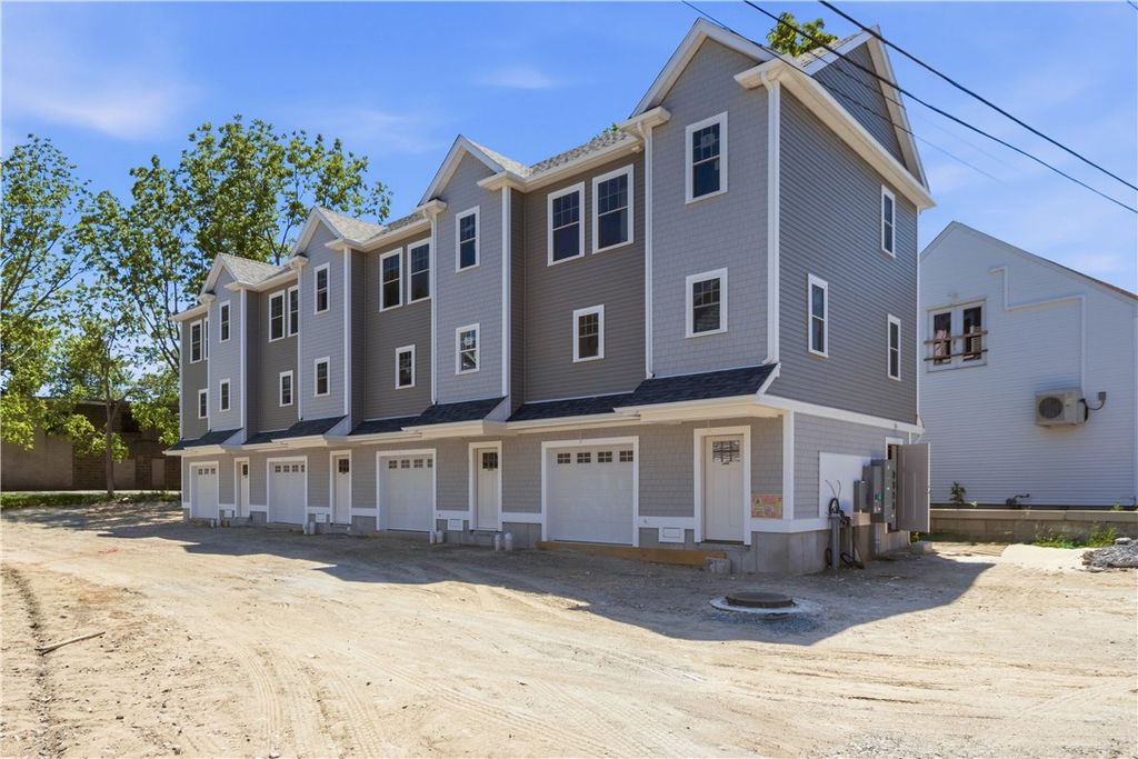 91 Croade Street, Warren, RI 02885