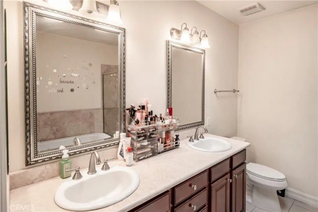 14242 Burbank 307, Sherman Oaks, CA 91401