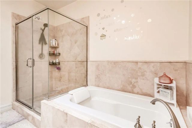 14242 Burbank 307, Sherman Oaks, CA 91401