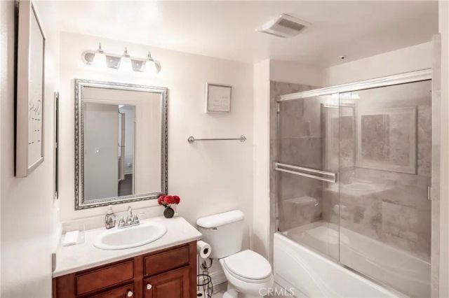 14242 Burbank 307, Sherman Oaks, CA 91401