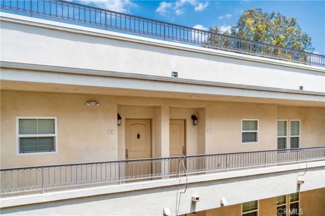 14242 Burbank 307, Sherman Oaks, CA 91401
