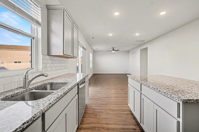 707 Samuel Lee Ln, Murfreesboro, TN 37127