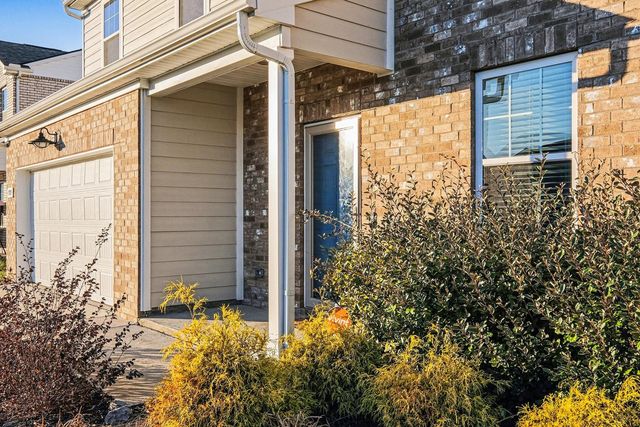 707 Samuel Lee Ln, Murfreesboro, TN 37127