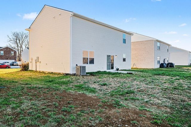 707 Samuel Lee Ln, Murfreesboro, TN 37127