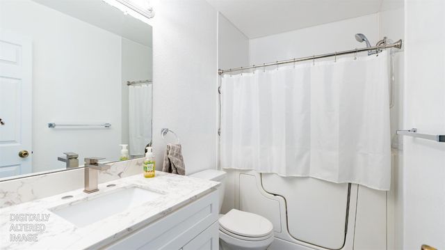 2325 Oxford Ave, Turlock, CA 95382