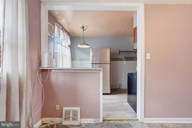 8033 TEMPLE RD, Philadelphia, PA 19150
