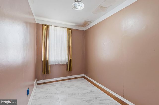 8033 TEMPLE RD, Philadelphia, PA 19150