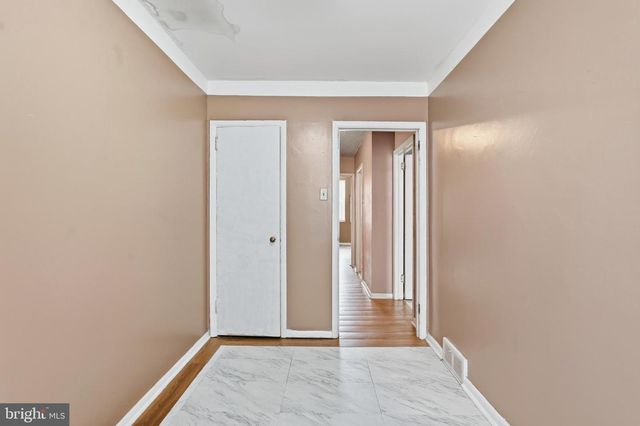 8033 TEMPLE RD, Philadelphia, PA 19150